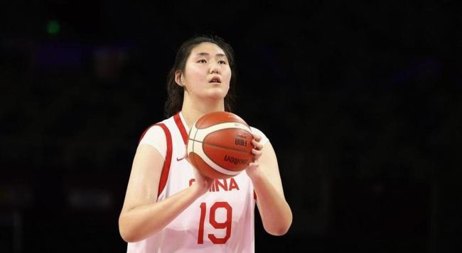 张子宇遇强则强，6中5打破质疑，宫鲁鸣终于找到她说明书 上场 新星首秀亮眼