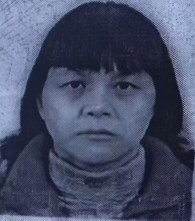 “梅姨”曾住广州一城中村:在火锅店门口、医院等地摆摊卖水果,不和人打招呼,一年四季戴口罩