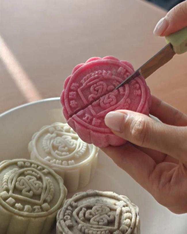月饼都有养生的了 医院出品药膳月饼再升级