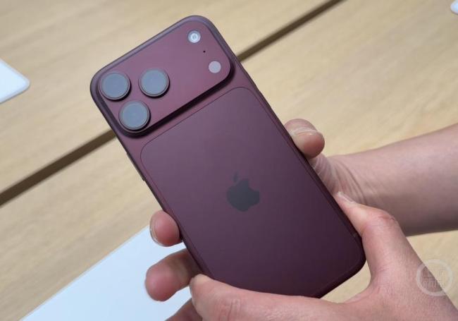 iPhoneDuo真机上手体验 折叠屏新玩法引温雅