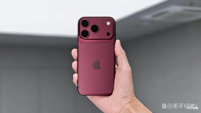 全新iPhone上手测评 性能与散热大升级