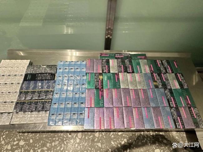 夫妻藏28800支烟入境被查获 代购谋利受罚