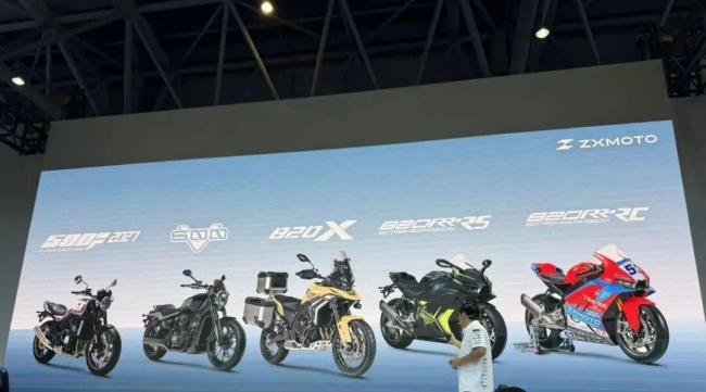 张雪机车发布5款新车 最高售价13.8万 覆盖多种车型