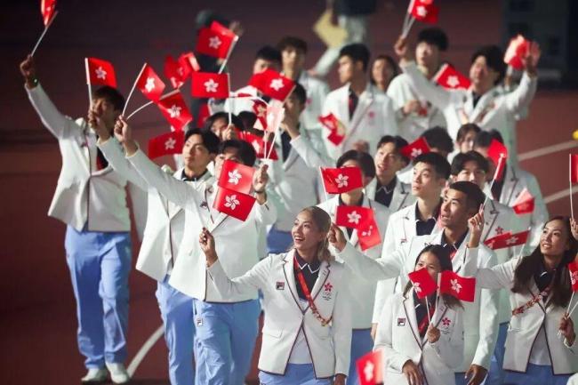 亚运会开幕式遇冷 中国队却“出圈” 着装亮点引热议