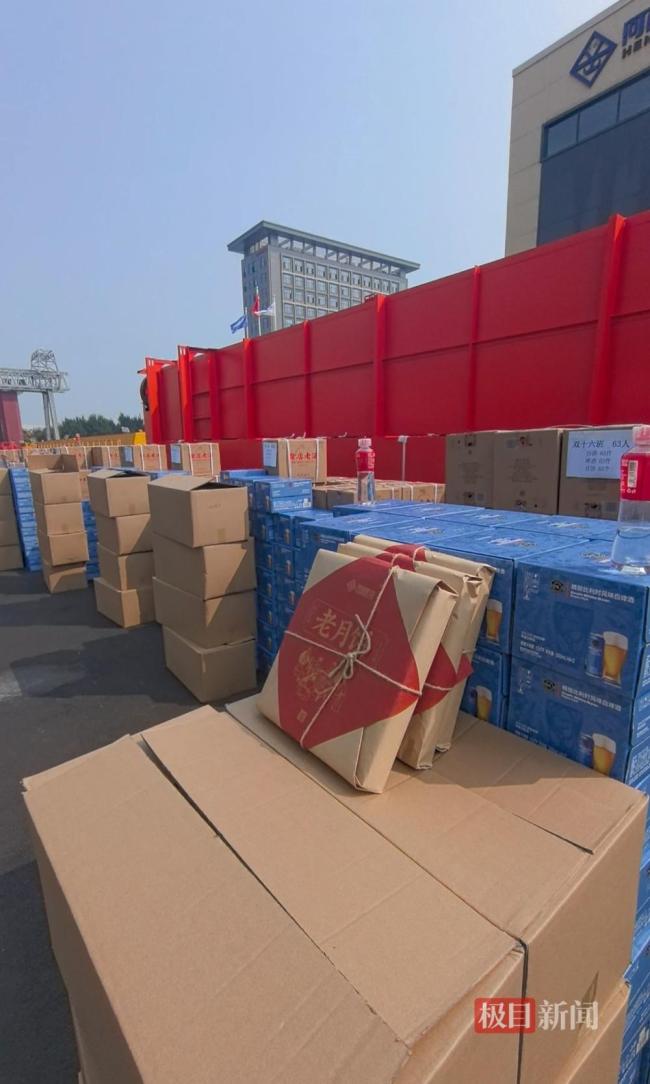“河南最爱发钱老板”中秋又要发钱了 宴请1.5万人共度佳节