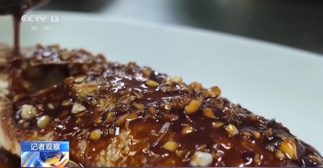 老年食堂变成“会客厅” 一餐饭链接起的养老服务