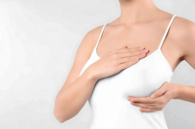 乳腺癌正在年轻化!“乳腺癌”筛查从几岁开始?有人17岁就确诊了
