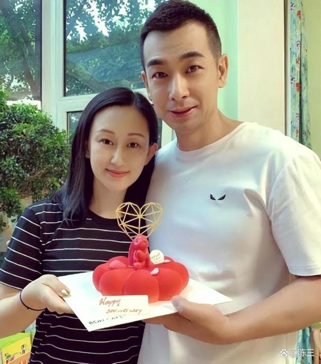 赵文卓疑似拼四胎 低调老婆再添新丁？