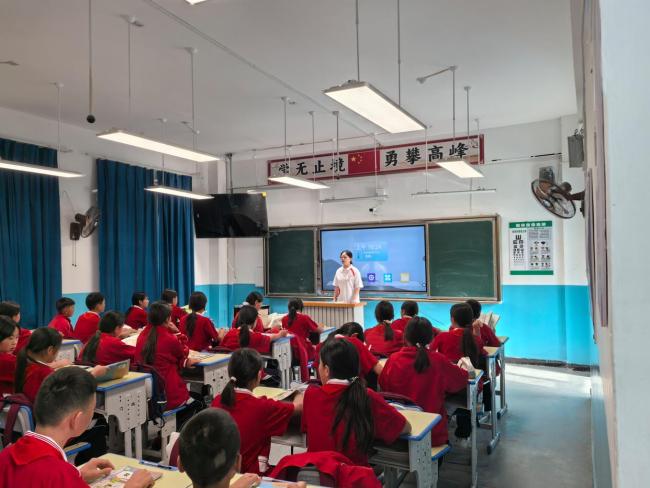 家国长歌 唱不尽赤子情深
