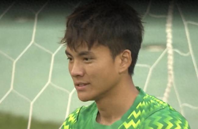 国足夺铜牌 安东尼奥抱起李昊欢呼 28年奖牌荒终结