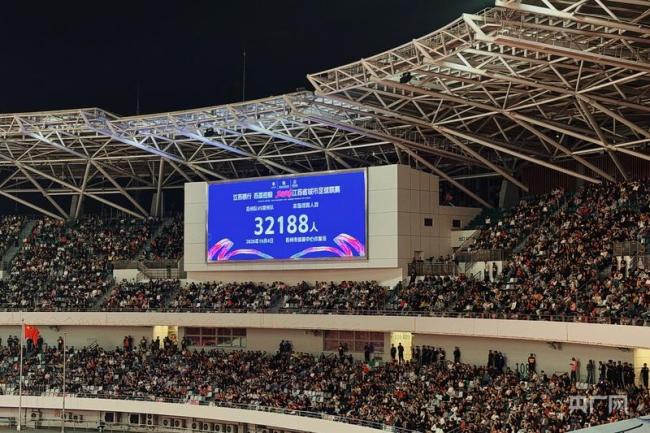 苏超：苏州队2-1逆转常州队 主场抢得晋级先机