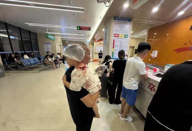 4岁女童咬断舌头 铁骑6分钟紧急送医 高效救援展现铁骑价值