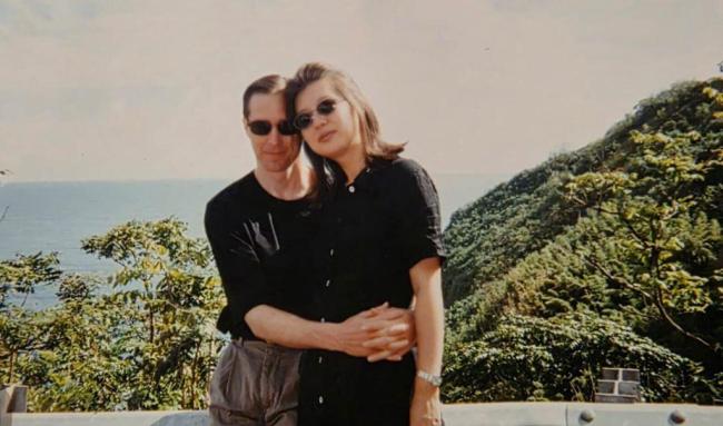 美国一男子枪杀妻女后自杀