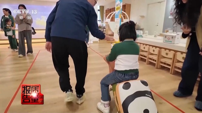 实测25款儿童骑行箱一半会翻车 出行避坑提醒