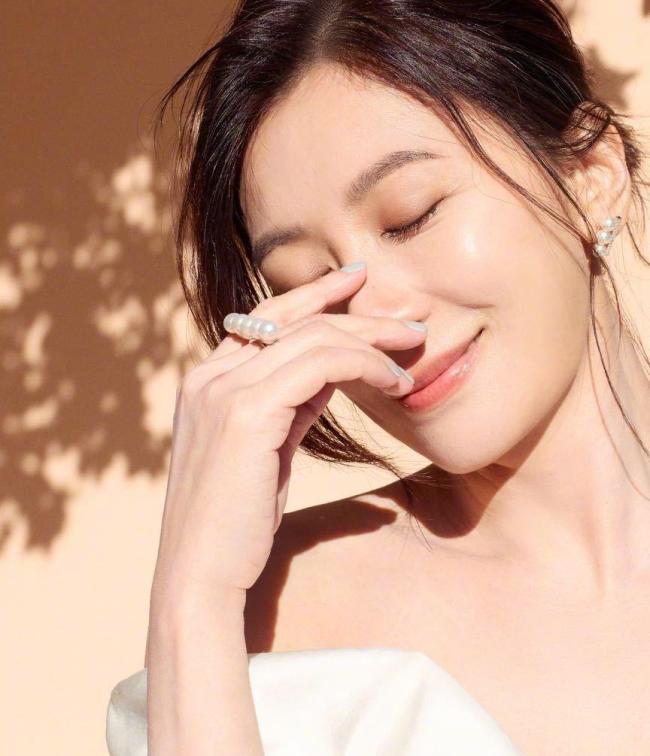 贾静雯证实女儿恋情