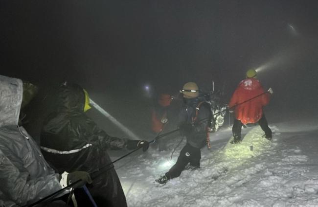 驴友闯禁区获救被追偿9万救援费 野线探险代价高昂