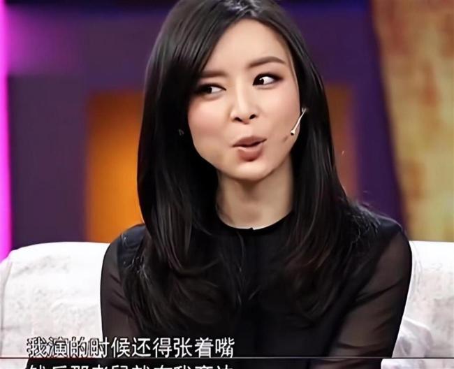 张静初：独居北京，常年吃素46岁像60，至今未婚的她不与父母同住 直播带货风波未平