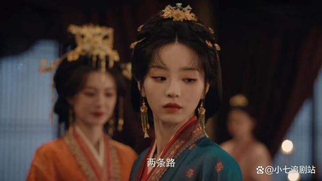周芙为了君黛要活烹魏娆 母爱扭曲引发争议