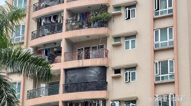 广东一小区疑出现大量骨灰房 住户后背发凉