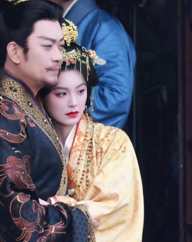 黄海冰演《嫁金钗》皇帝被错认樊少皇 奶娘封君背后的故事