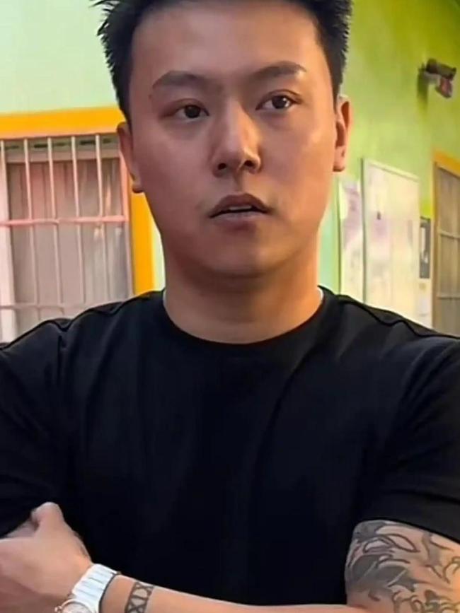 王晨正辟谣变形记节目组藏土豆