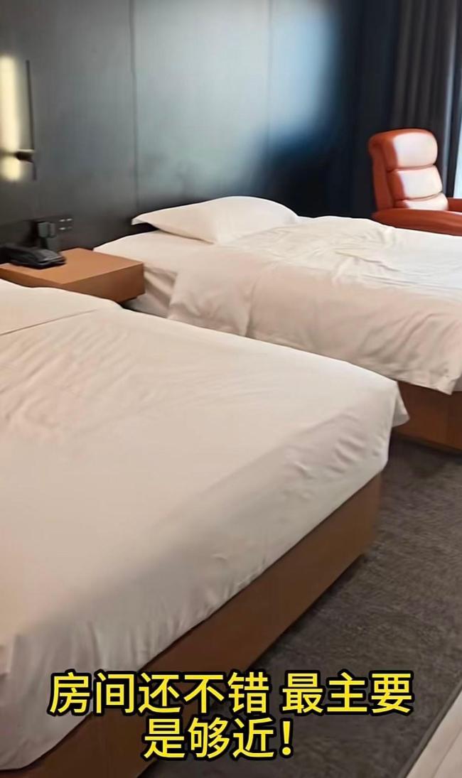 陪读家长称住酒店更划算更灵活 省时便捷成新宠