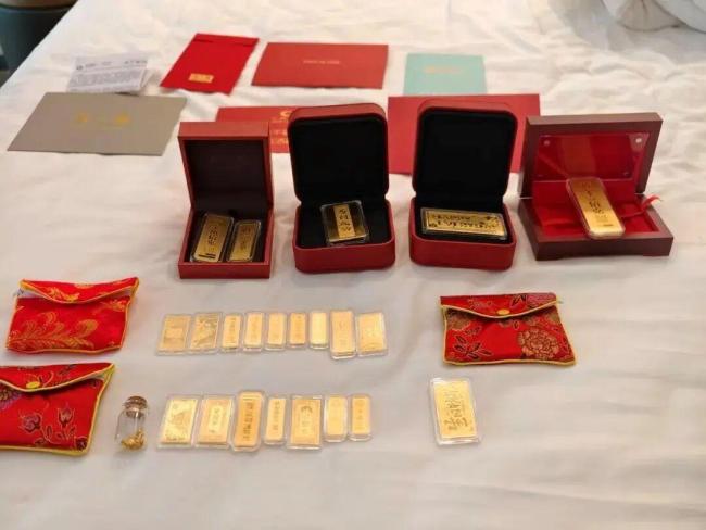 18岁学生欲购10万元黄金,店员报警 诈骗骗局曝光