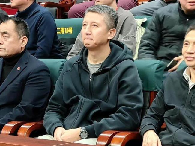 郭士强频繁现身CBA现场观赛 国手一推“病号”影响主场战日本点兵