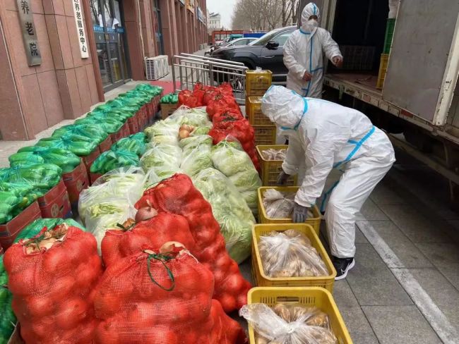 共战疫情，青岛万林集团捐赠蔬菜物资支援莱西养老院