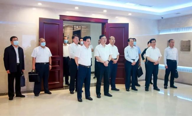 泰安市委副书记、市长张涛一行到访水发集团