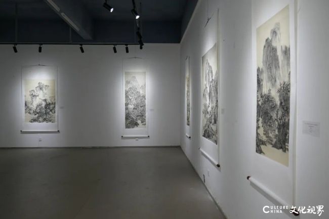展览现场图（2）.jpg