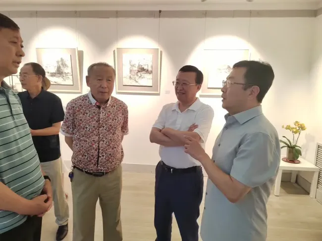 锦伦文化助力艺术青岛建设！“醉美青岛 精彩崂山“艺术品展在青开幕