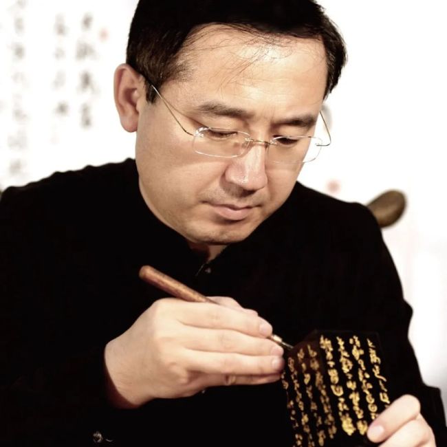 钤印启幕!西泠名家马子恺应邀为广州艺术博物院篆刻开馆主题印《各美其美 美美与共》