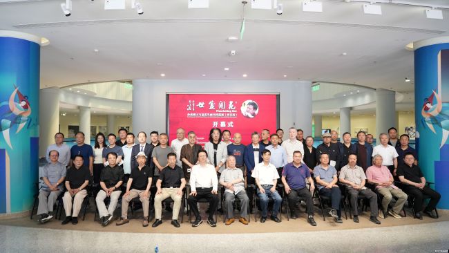 “花开盛世——孙成刚大写意花鸟画全国巡展（西安站）”昨日在陕西省美术博物馆开幕