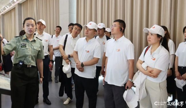 庆祝中国共产党成立104周年暨抗日战争胜利80周年——银丰集团党委昨日赴山东老战士纪念广场开展主题党建活动