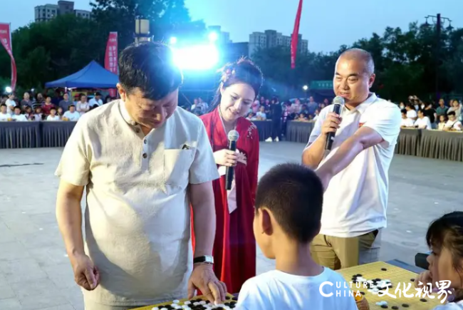 著名国手曹大元首次到德州平原县“说围棋话平原”