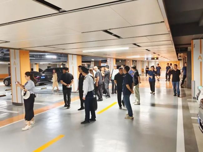聚焦全场景服务体系与智慧化实践——60余家物业企业探访海尚海服务