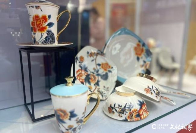 央视打造的这朵“中国之花”，为何落在华光国瓷头上