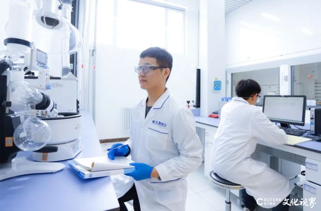 齐鲁制药伊鲁阿克INNOVATION研究最新成果入选2025年美国放射肿瘤学会年会壁报