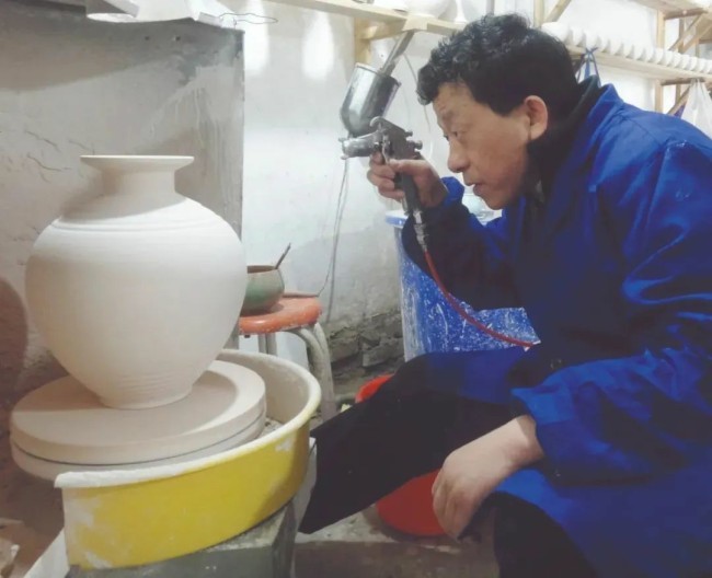 “中国花釉陶瓷艺术作品巡展（北京站）”研讨会 | 陈烈汉：花釉陶瓷创新设计探索