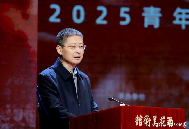 “雨花满天——2025青年写意画作品展览”在南京开幕,展期至12月28日