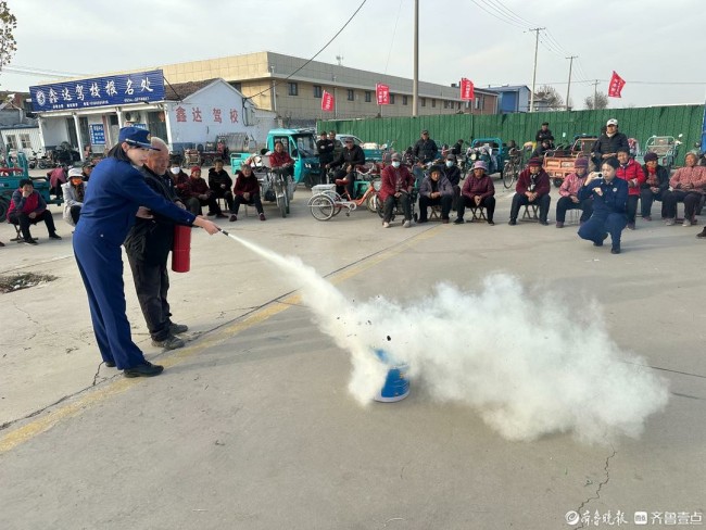 学灭火、懂交规、做手工——德州这个社区的老年生活很“有料”