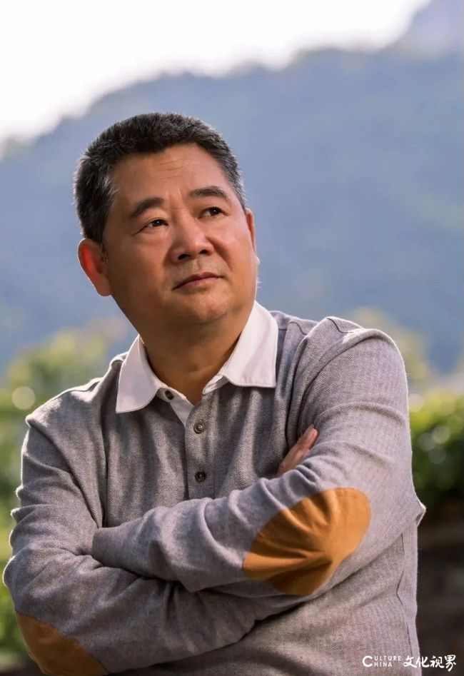 陈钰铭·《里沟山民》组画 | 剥掉表面的样子，画出骨子里的那股“真”