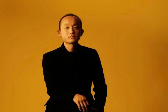 用现代科技赋予艺术新的可能性 | “王郁洋:绘画”在上海龙美术馆开展,展期至明年1月5日