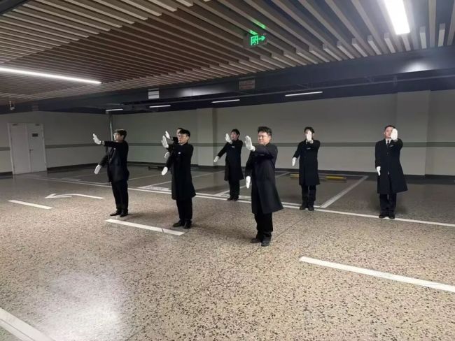 银丰物业以“安全守护 微笑服务 3.0——‘13843’安全管理体系”筑牢园区安全防线