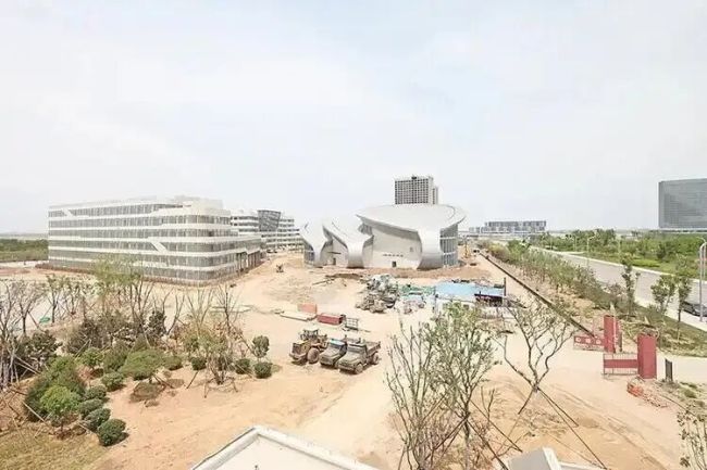 解散前夕遭上交所通报批评！潍坊滨城建设信披违规、票据逾期、被执行风险集中爆发