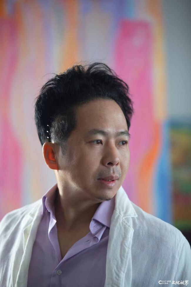 一部用油彩与爱写就的传奇——走进“戴平均的艺术天地”