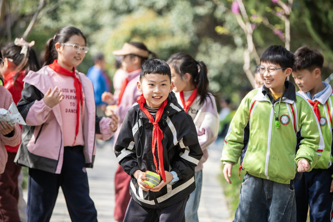 这股风还是刮到了山东——中小学春秋假今春起开始安排