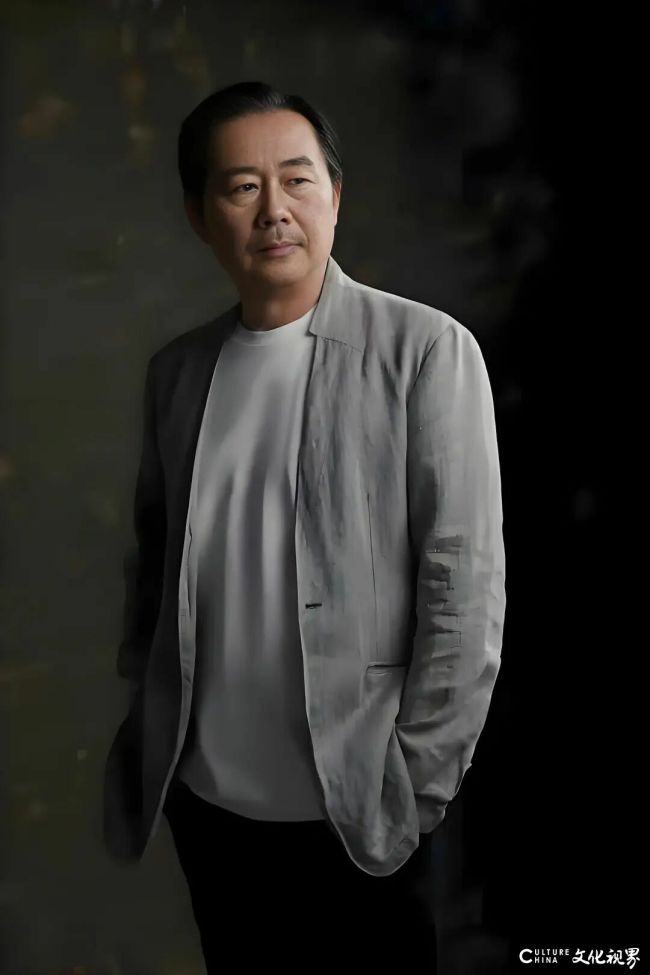 众名家贺“梁明大泼彩山水画工作室(梁明美术馆)”揭牌落成