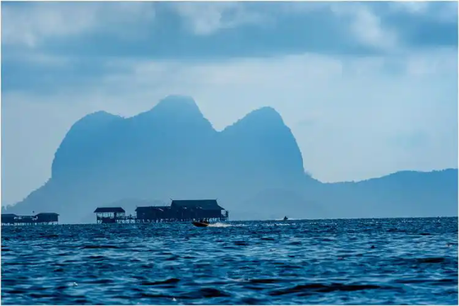 周青·马来西亚写生 | 在彩色的“南洋风”里，书写海风与稻浪的油画诗篇